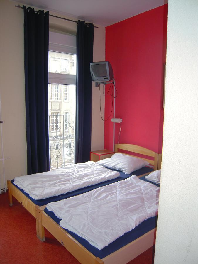 Happy Go Lucky Hotel + Hostel Schoneberg Берлин Екстериор снимка