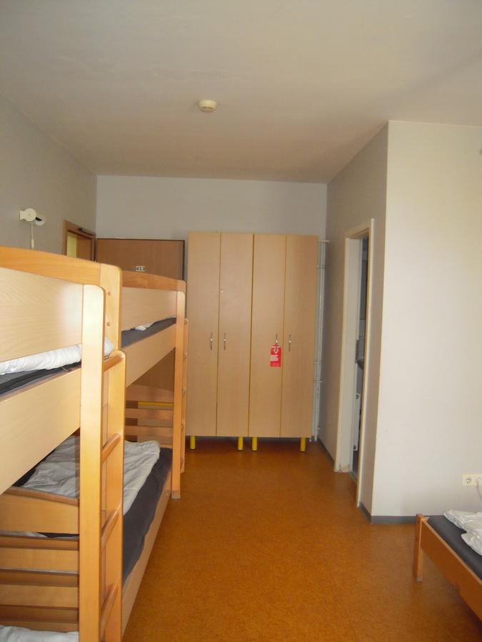 Happy Go Lucky Hotel + Hostel Schoneberg Берлин Екстериор снимка